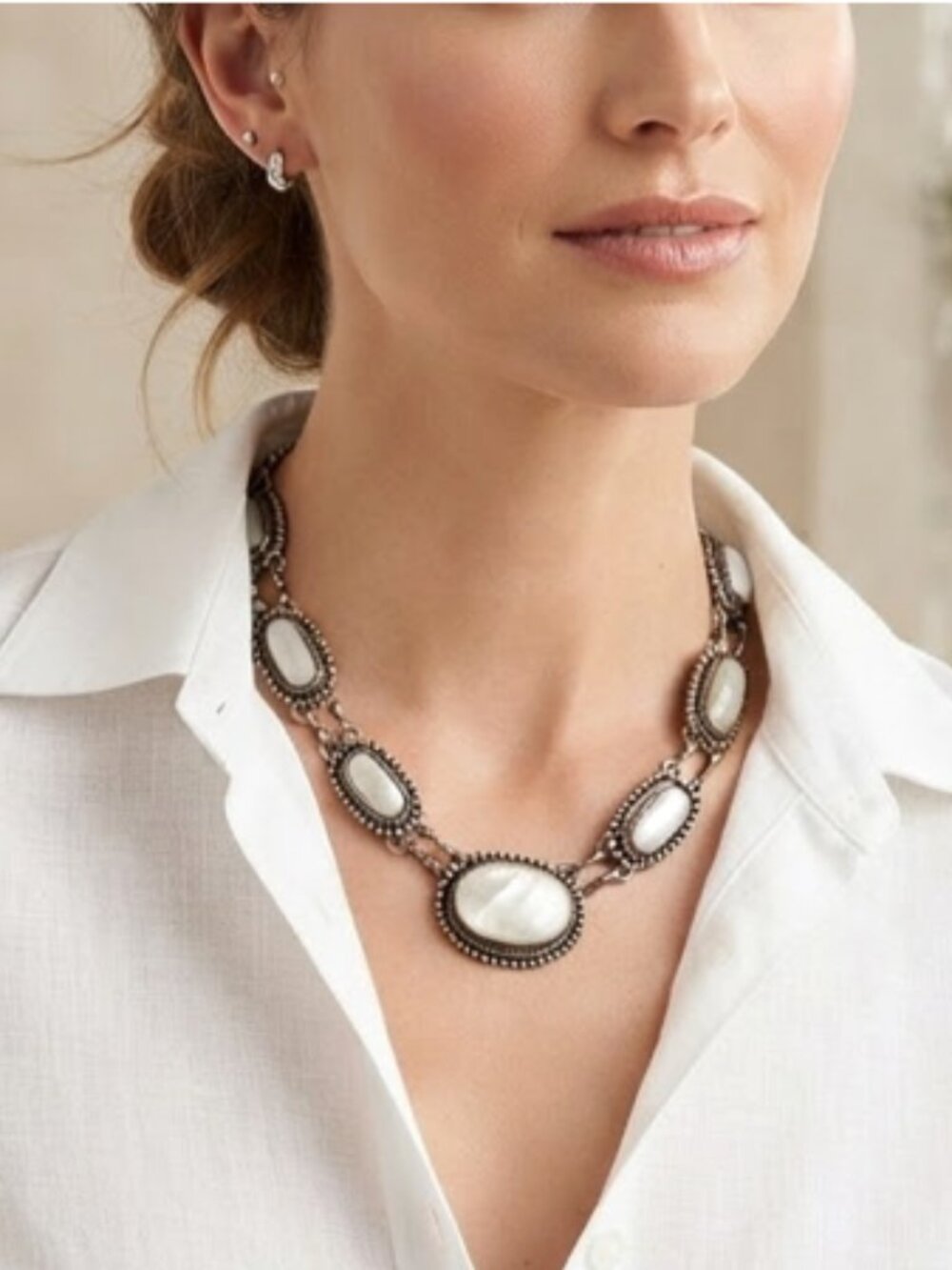 Vintage Natural White Mother-of-Pearl Silver 19" L Necklace Handmade Handcrafted